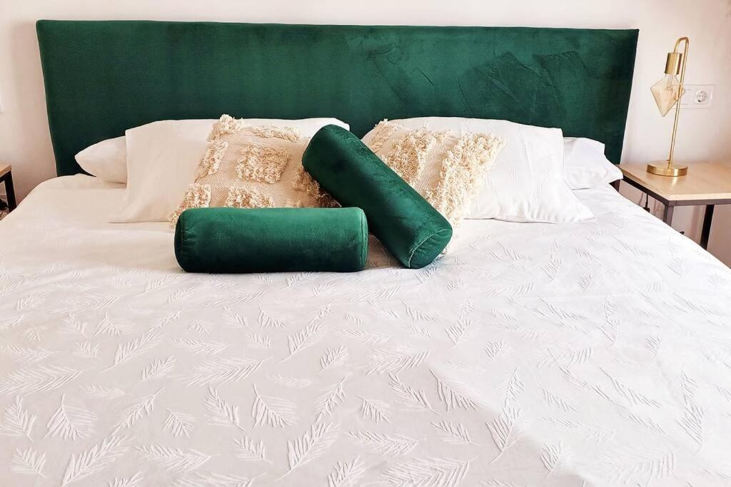 Serendipia: Tu Hogar En Este Blanco Pueblo Frigiliana Eksteriør billede
